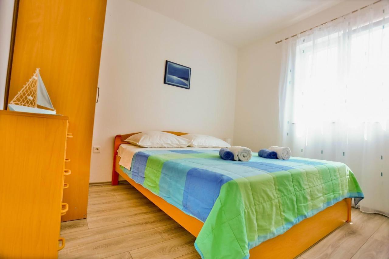 Apartments With A Parking Space Sutivan, Brac - 752 Luaran gambar
