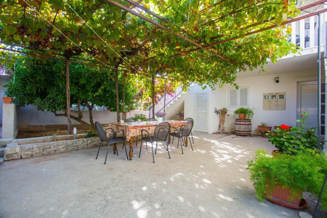 Apartments With A Parking Space Sutivan, Brac - 752 Luaran gambar
