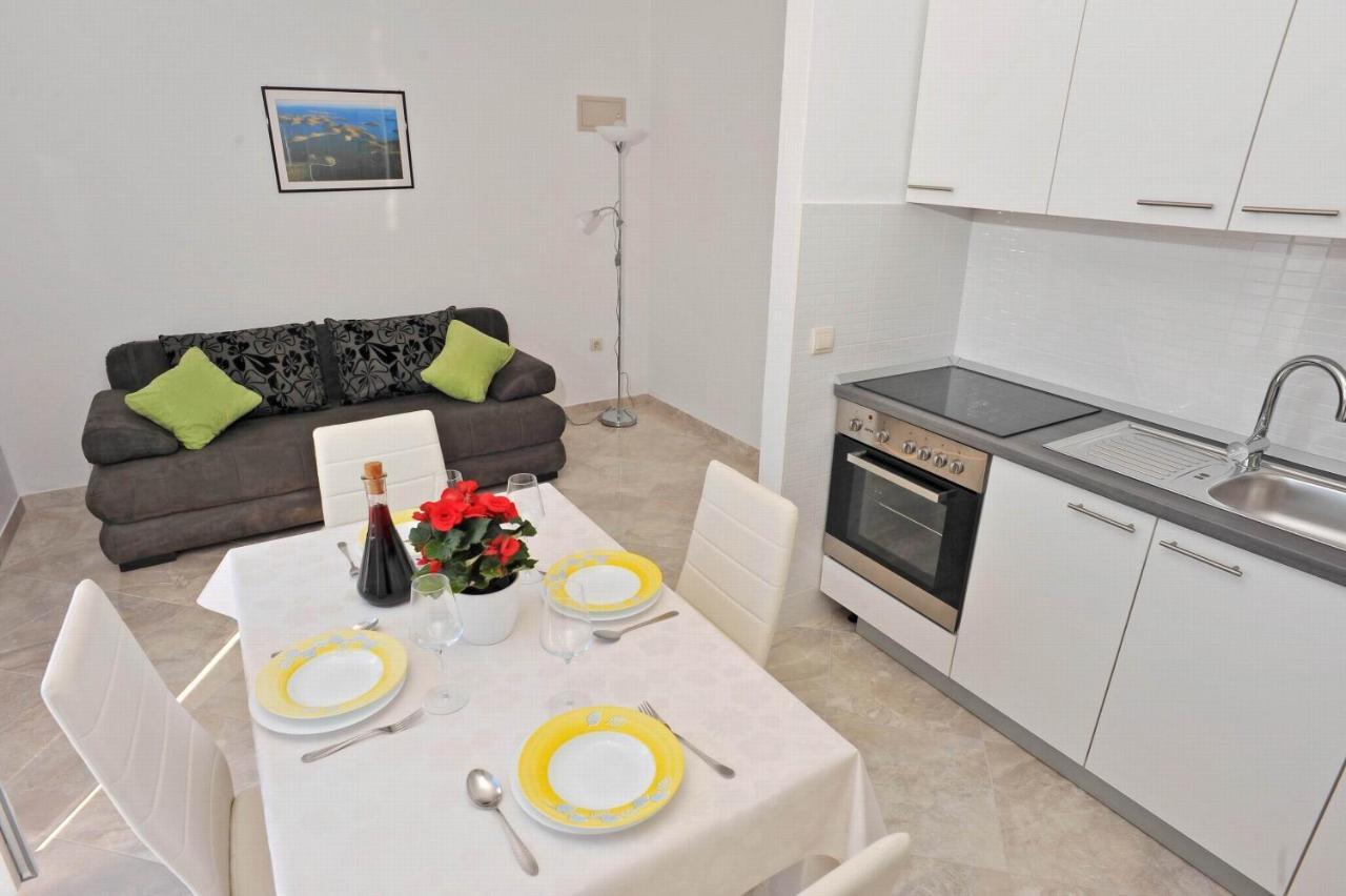 Apartments With A Parking Space Sutivan, Brac - 752 Luaran gambar