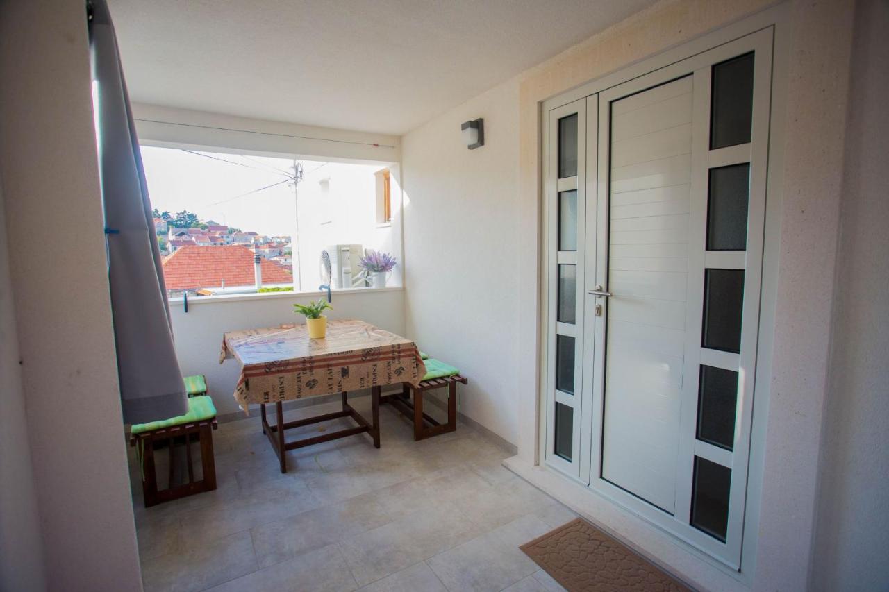 Apartments With A Parking Space Sutivan, Brac - 752 Luaran gambar