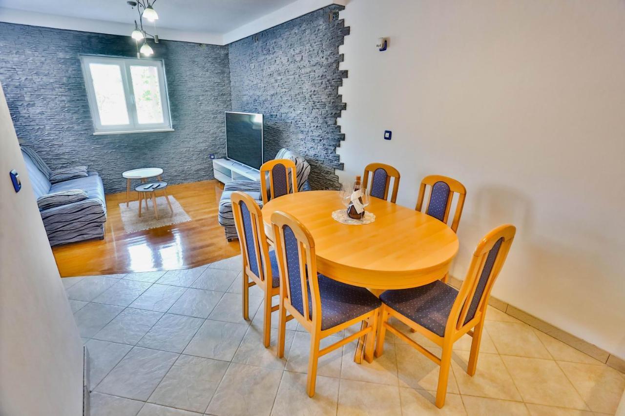 Apartments With A Parking Space Sutivan, Brac - 752 Luaran gambar