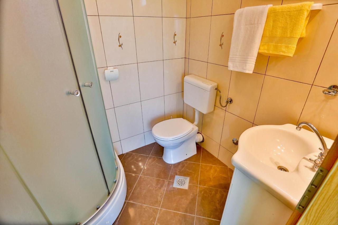 Apartments With A Parking Space Sutivan, Brac - 752 Luaran gambar