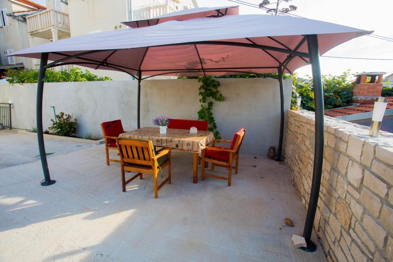 Apartments With A Parking Space Sutivan, Brac - 752 Luaran gambar