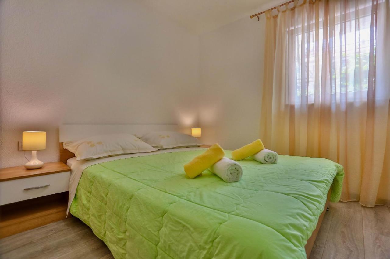 Apartments With A Parking Space Sutivan, Brac - 752 Luaran gambar