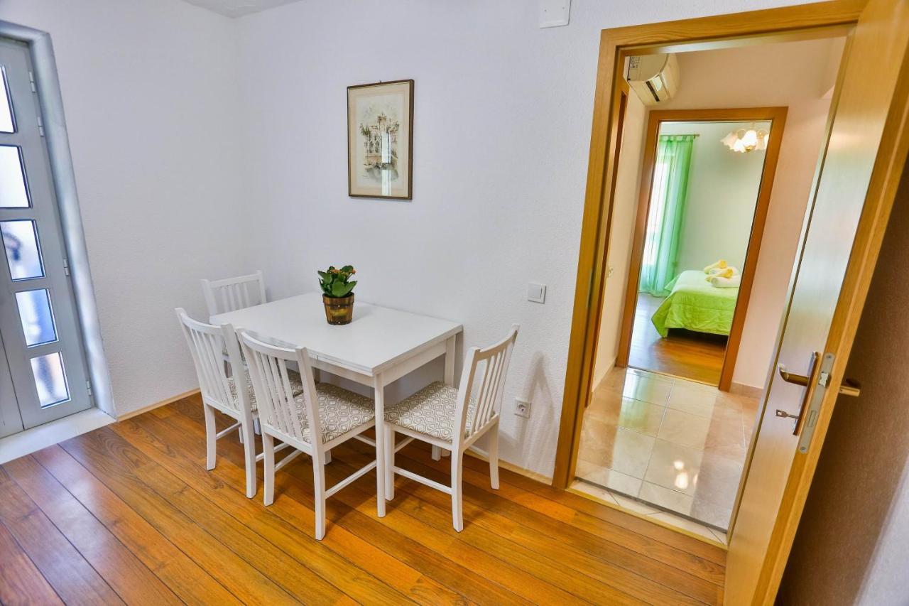 Apartments With A Parking Space Sutivan, Brac - 752 Luaran gambar