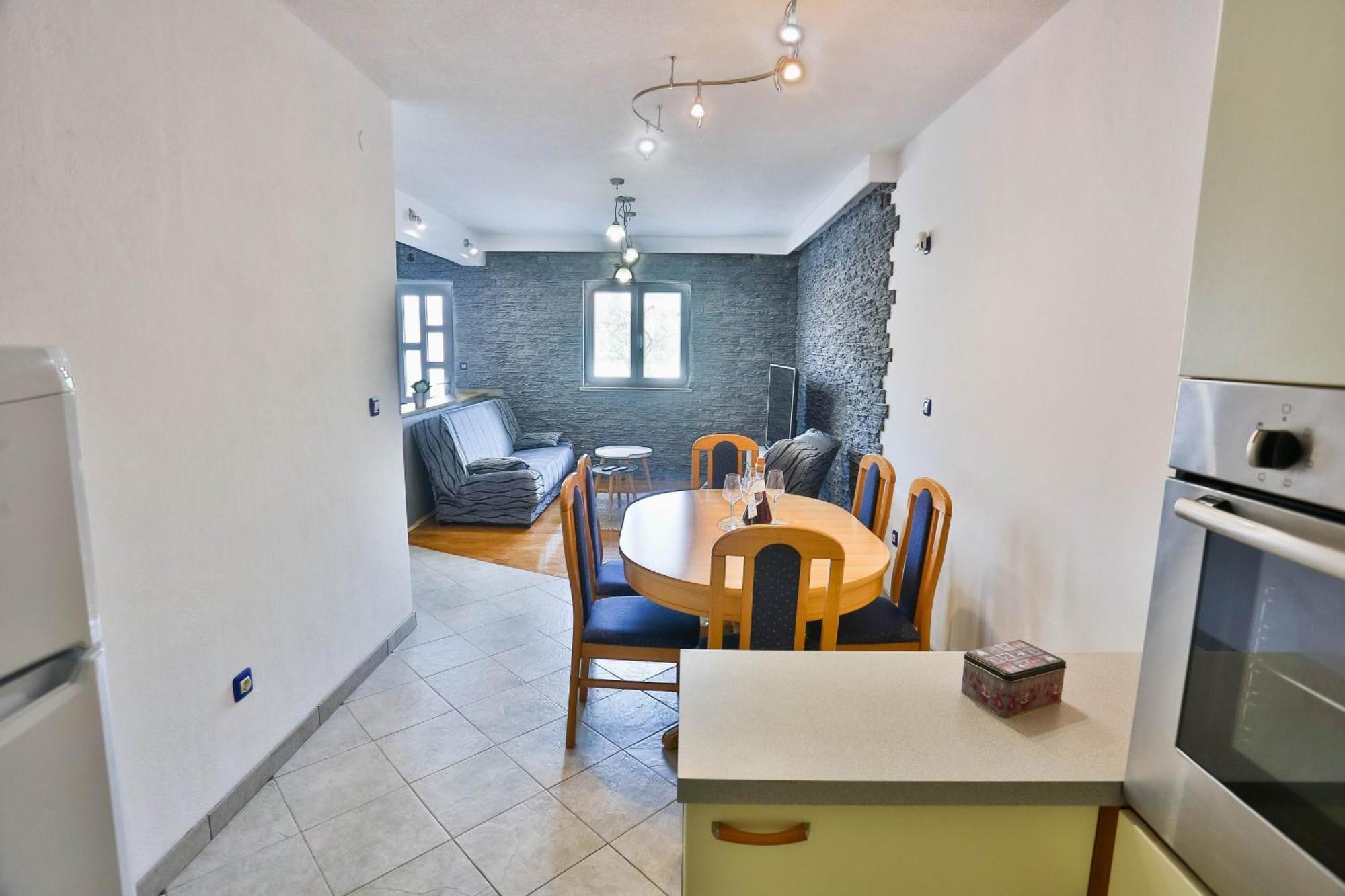 Apartments With A Parking Space Sutivan, Brac - 752 Bilik gambar